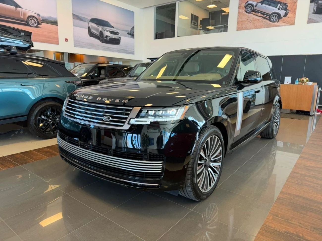 Land Rover Range Rover SVAutobiography 2026 — DubiCars