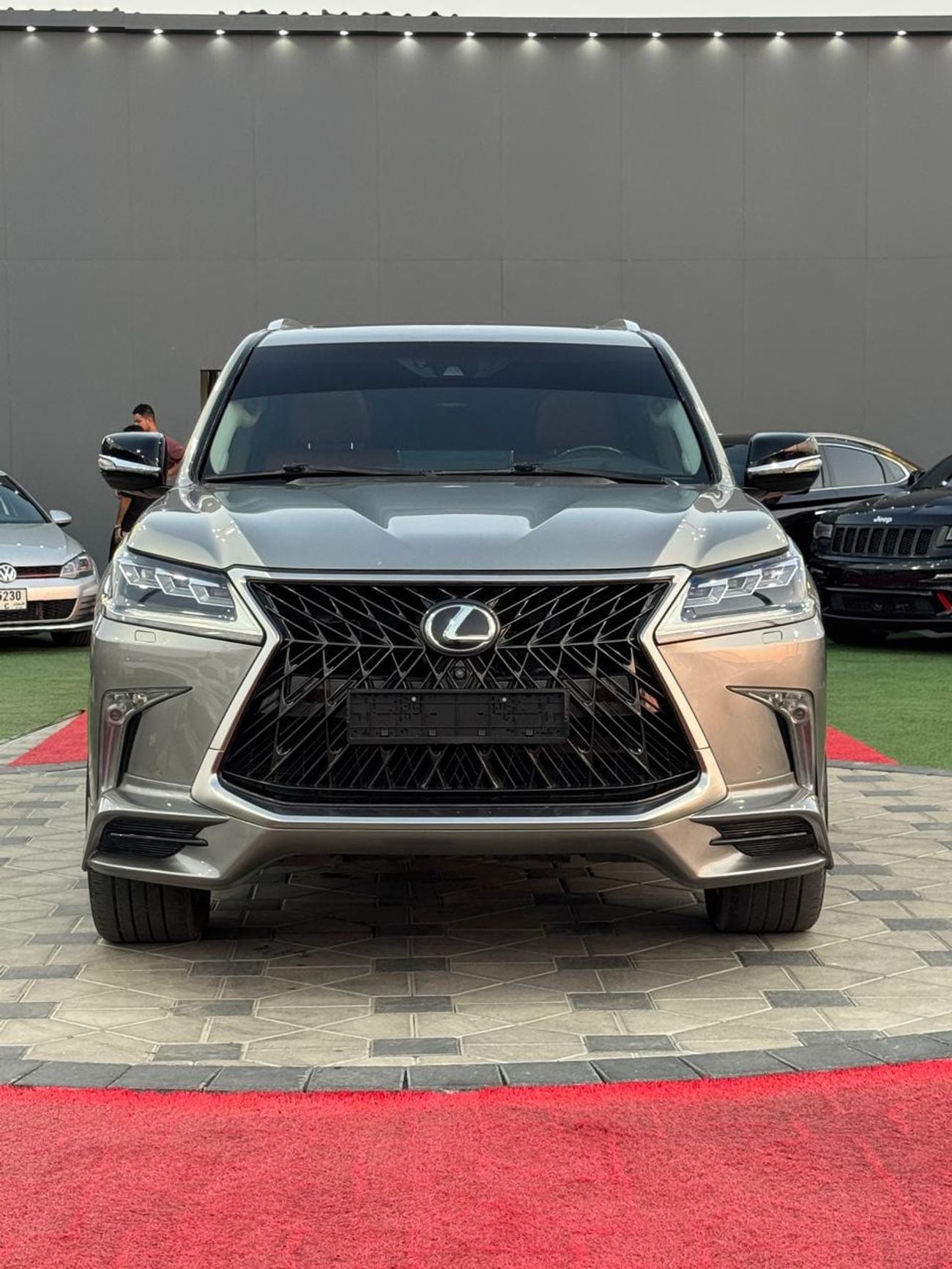 Lexus LX 470 2016 — DubiCars