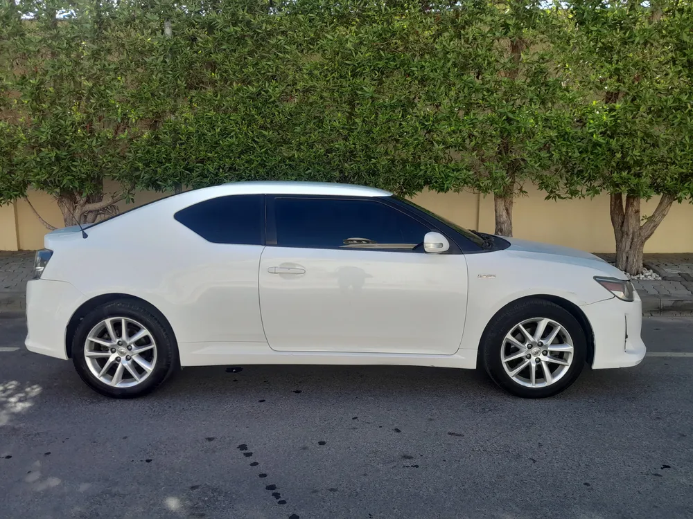 Toyota Zelas 2014 — YallaMotor